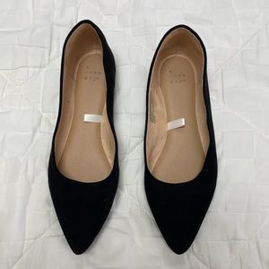 Women’s Black Flats size 10